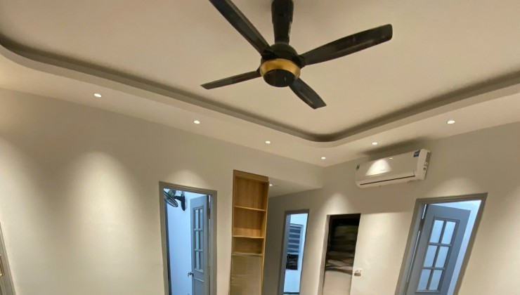 Cần bán căn hộ chung cư siêu hiếm lô góc, View đẹp Trần Thủ Độ (gần Giải Phóng) 78m2, 3N, 3x tỷ